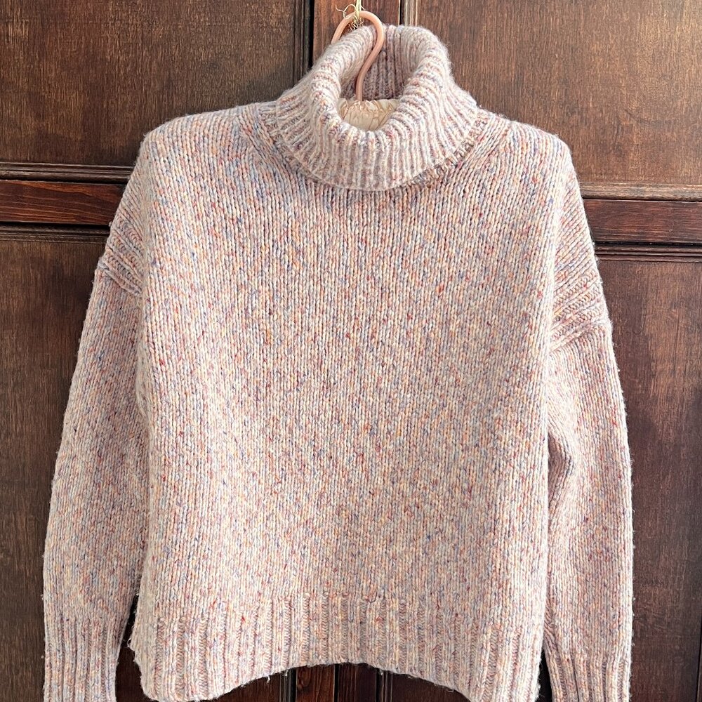 J CREW MARLED YARN CROPPED TURTLE NECK SIZE M